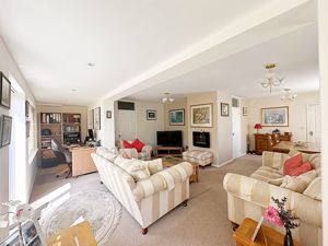 Lounge 1- click for photo gallery